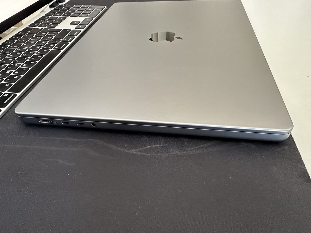 MacBook Pro M1 16