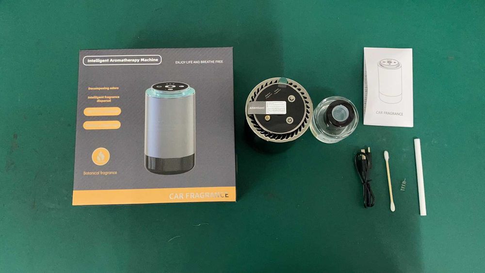 Odorizant auto inteligent, nou, cu lumini ambientale