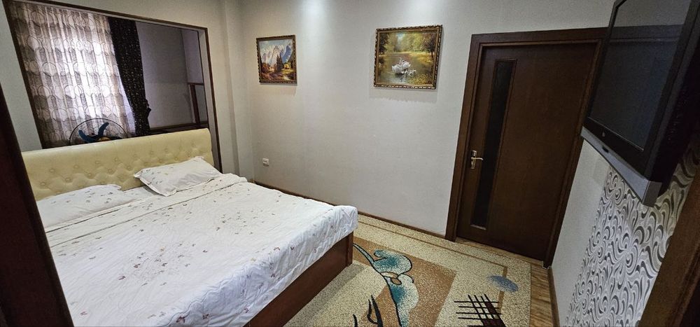 Ойбек метро 4-комн банковский дом