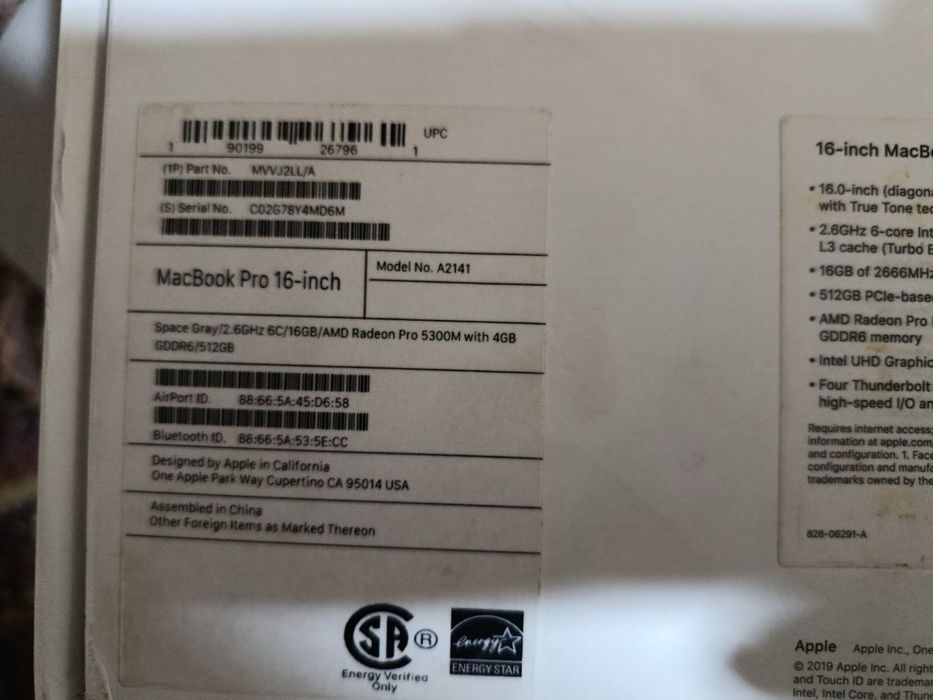 Продам срочно макбук про состояние как новая пользывались очень мало