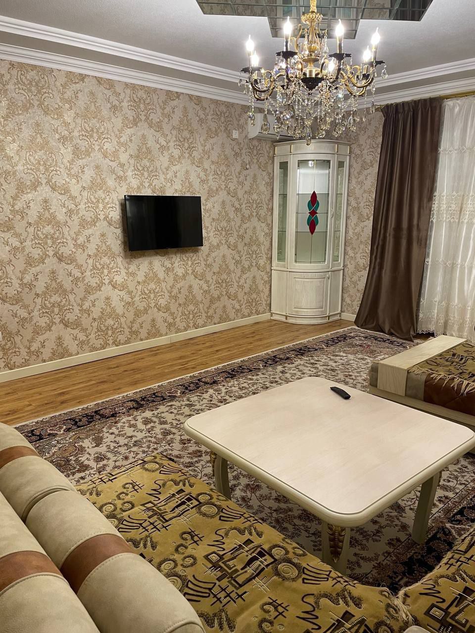 Продаю квартиру 4/5/7 в Центре 136м2, на Себзаре Голден Хаус.