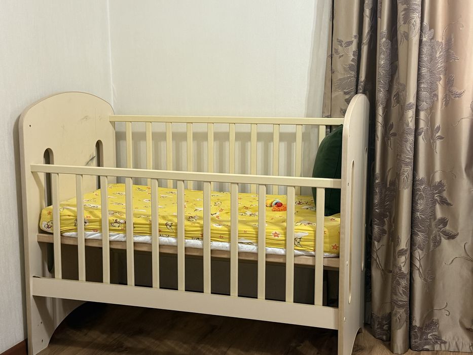 Кроватка детская в хорошем состоянии