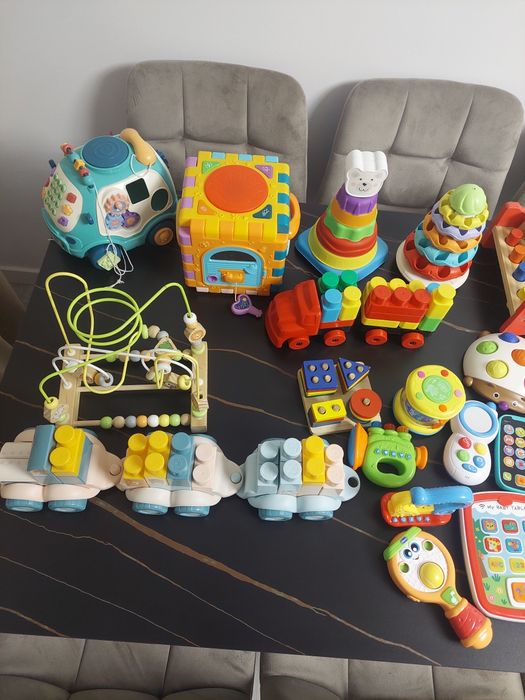 Vand jucarii bebelusi