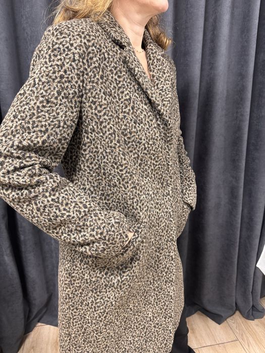 Palton F&F maro cu negru