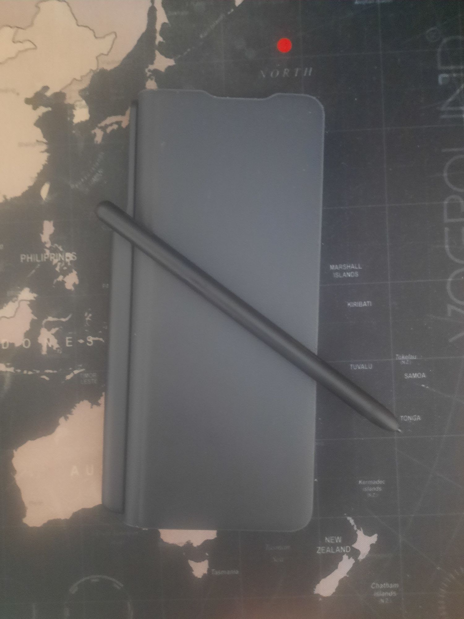 Samsung Fold 3, состояние отличное, новый чехол и карандаш