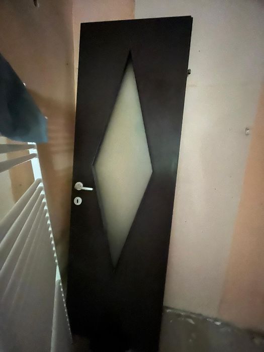 Uși pentru diferite nevoi – securitate, interior și design modern