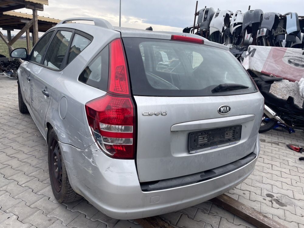 Kia Ceed 1.4i,На части