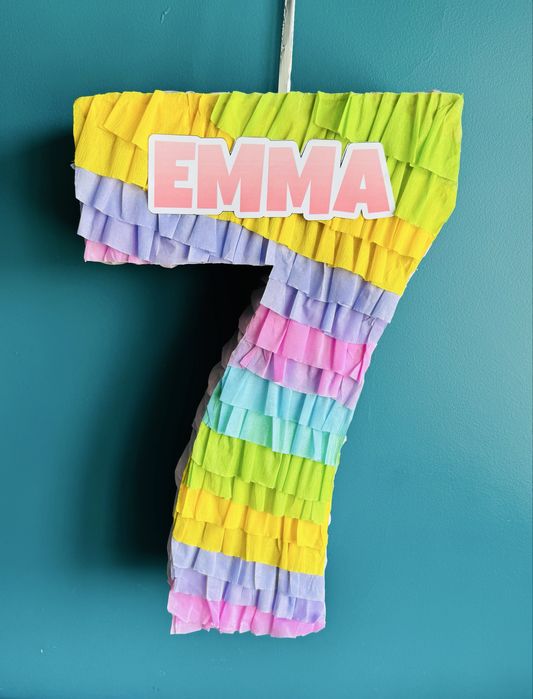 Шарена пинята Дъга