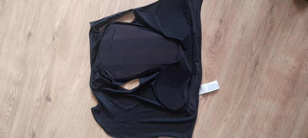 Vând armură Leatt Airfit 3FD Nouă