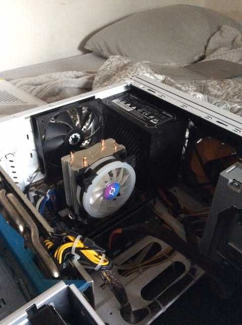 Vand placa de baza cu procesor si ram + cooller+ hdd