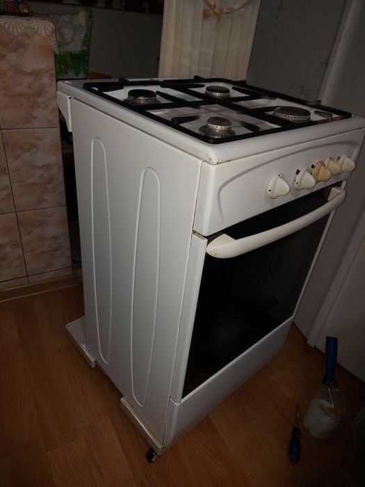 Vând Aragaz stare buna