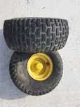 Roti fata pentru tractoras gazon 
Dimensiune 15 x 6.00 x 6
Nu trimit i