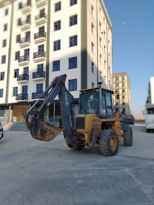 Экскаватор-Погрузчик (чайон)