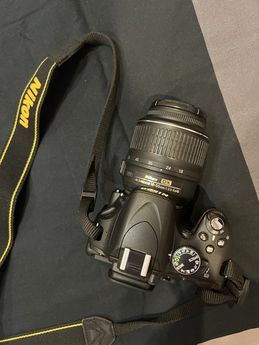 Nikon D5100 ( 10493 кадъра) + Lowepro калъф