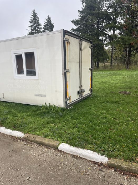 Термо фургон за живеене или за офис!