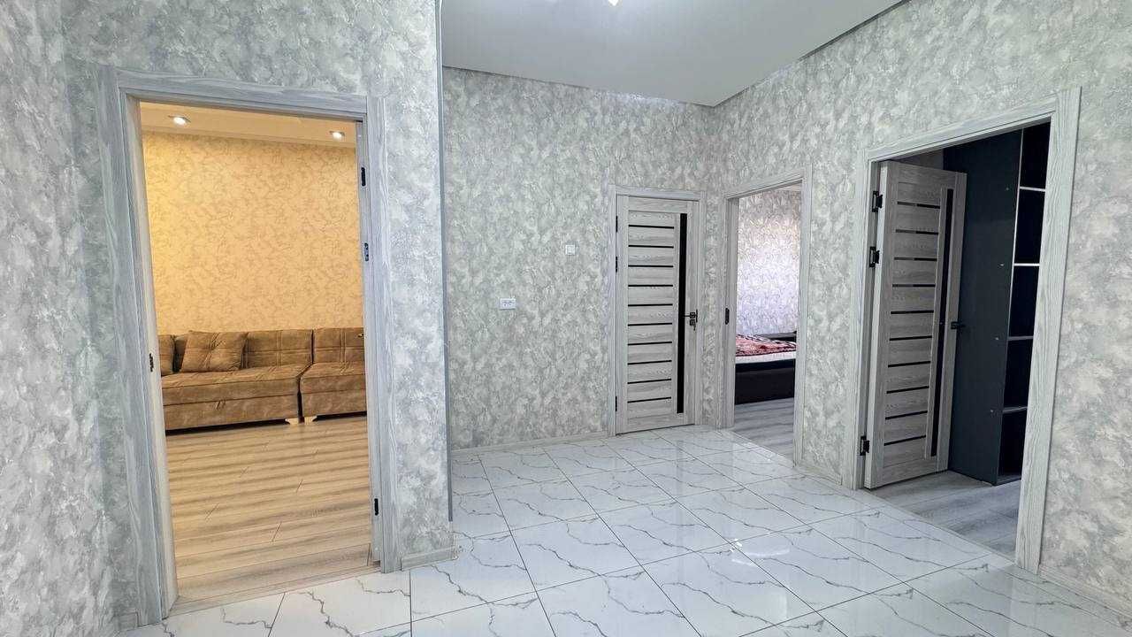 Фрунзиский Азия мехмонхонаси. 3-xona Yevro ID: 1160