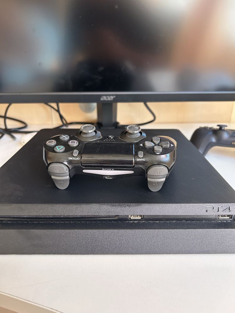 Ps4 slim джойстик и Fifa 20,Ratchet Clank,Minecraft