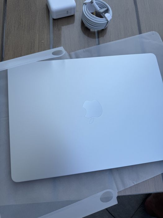 Macbook Air 13 M4 16gb 512gb starlight