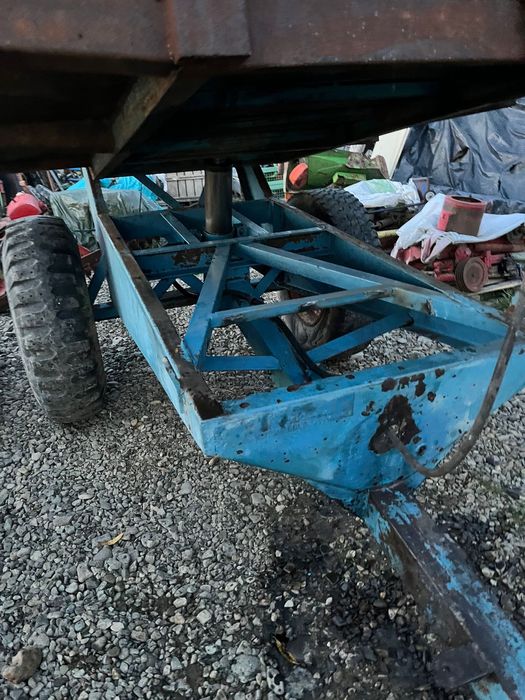 Remorca 4 t basculabila