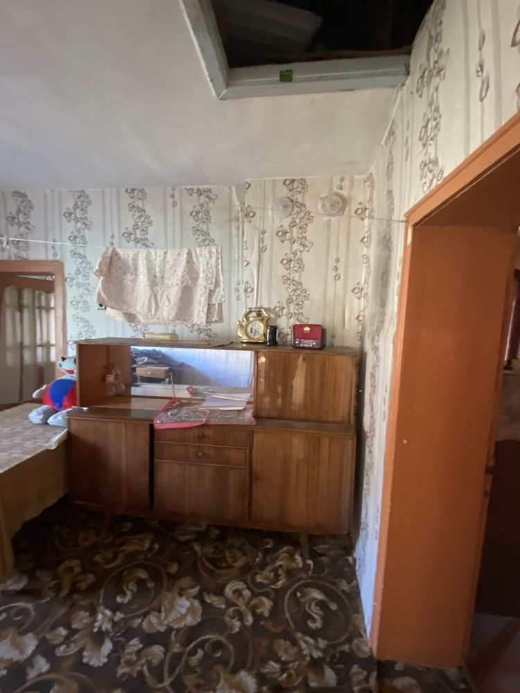 Частично ремонтирана къща на 37км от морският бряг(Балчик )