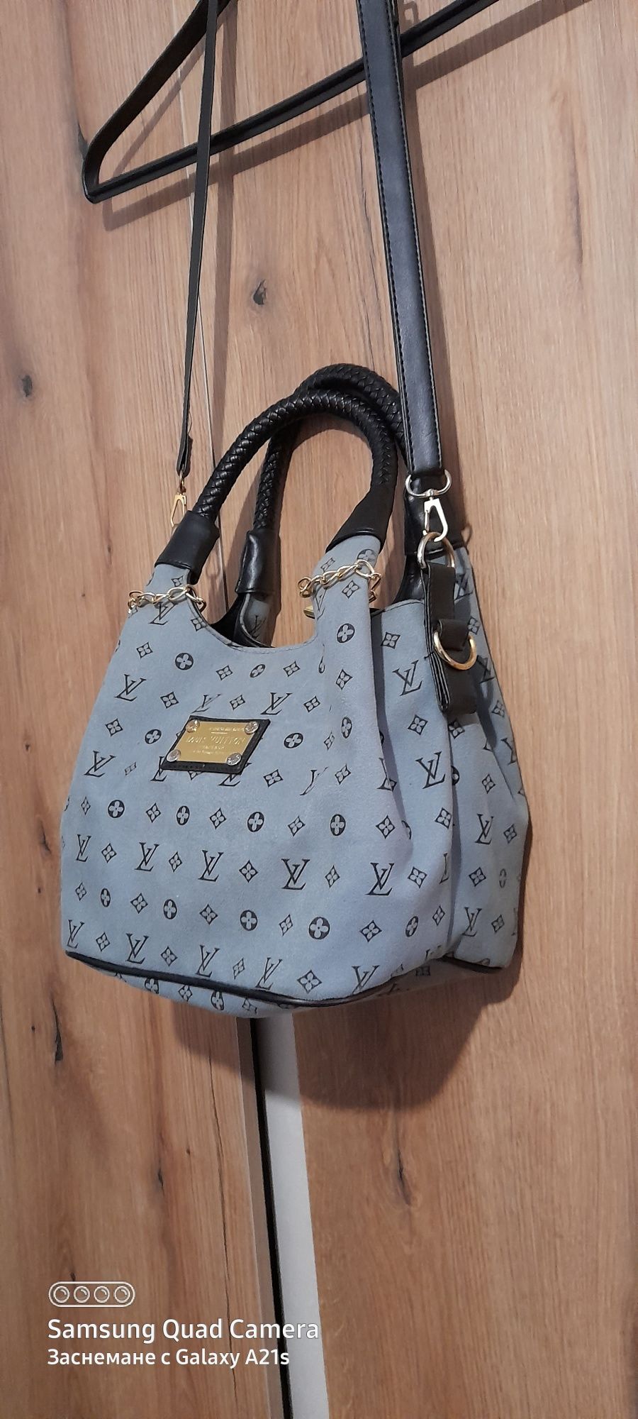 Michael Cors стилна дамска чанта Louis Vuitton