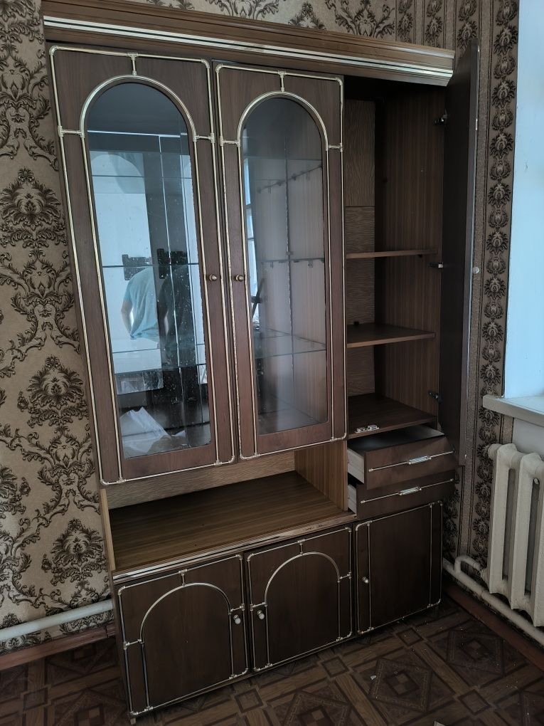 Стенка в гостиную