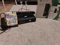 Vând xbox 360 foarte puțin folosit