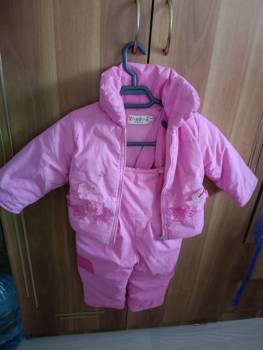 Salopeta iarna, geaca și pantaloni