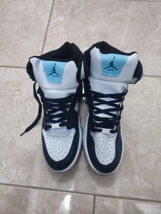 Adidași Ghete Nike noi