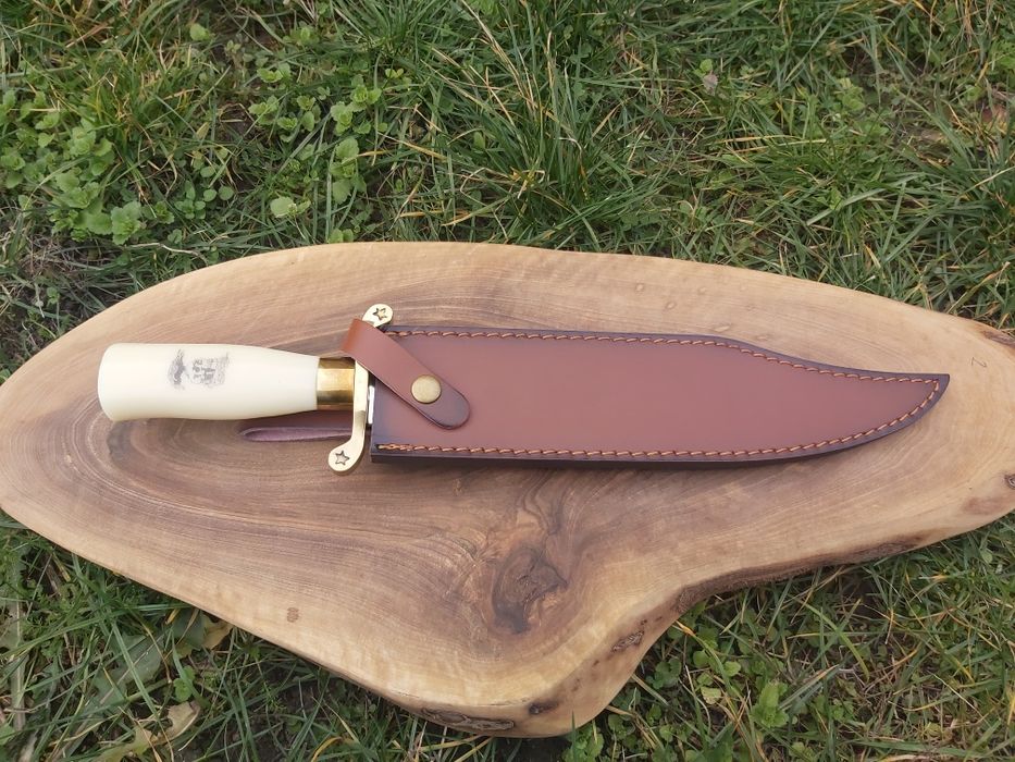 Нож Bowie "Expendables"/"Непобедимите" с кожена кания