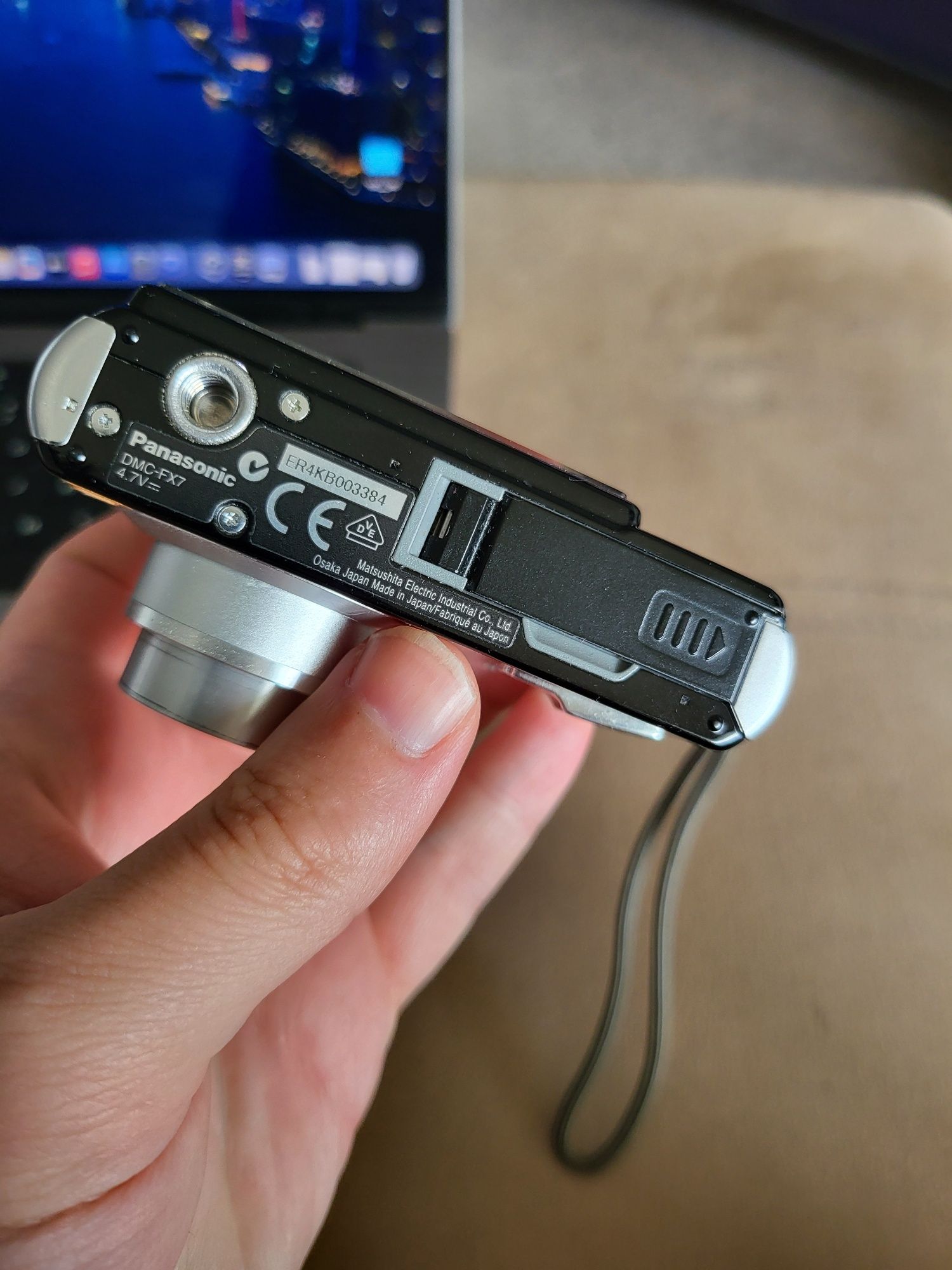 Sony T300 и Panasonic FX7 фотоапарати