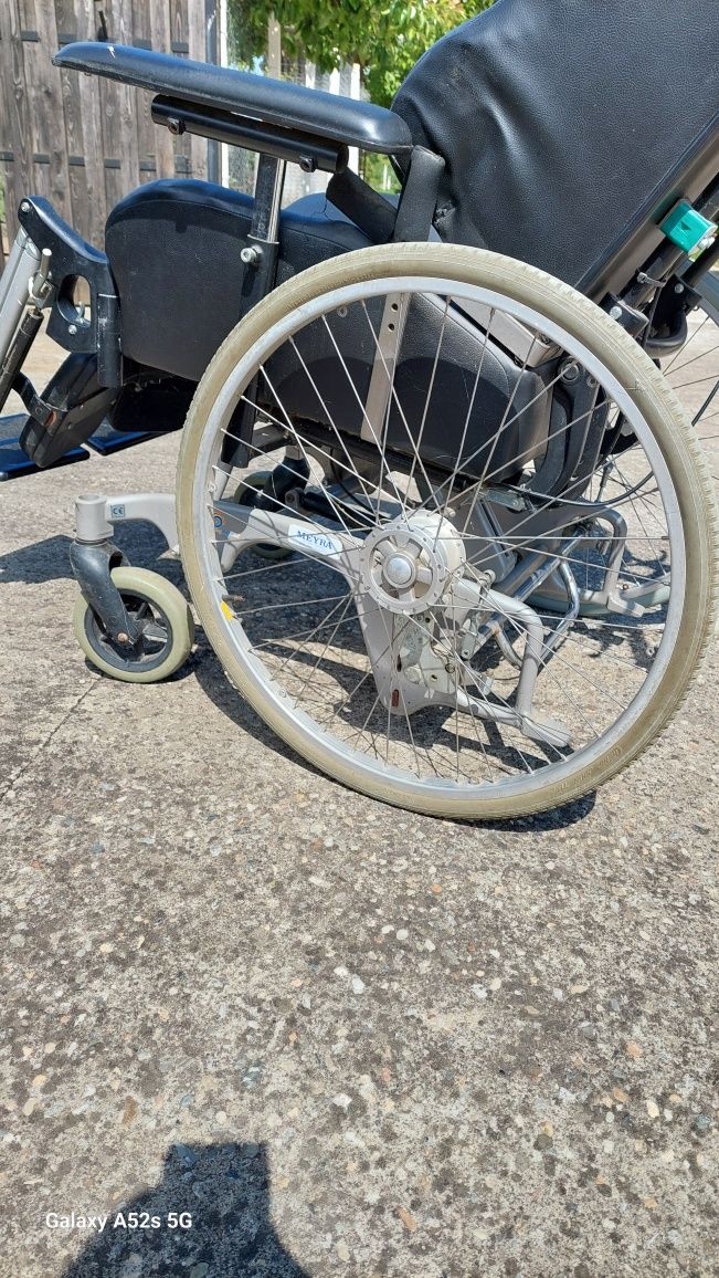Scaun persoane cu dizabilitati