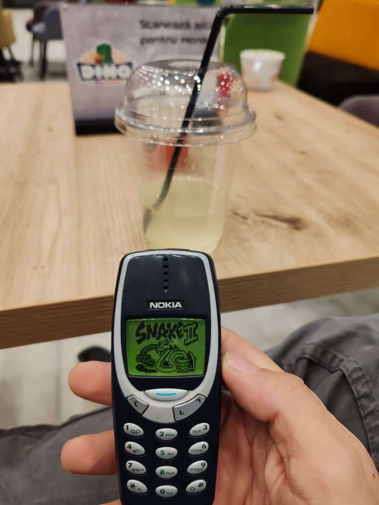 Nokia 3310  nostalgia copilariei ! Nu am încărcător doar auto !