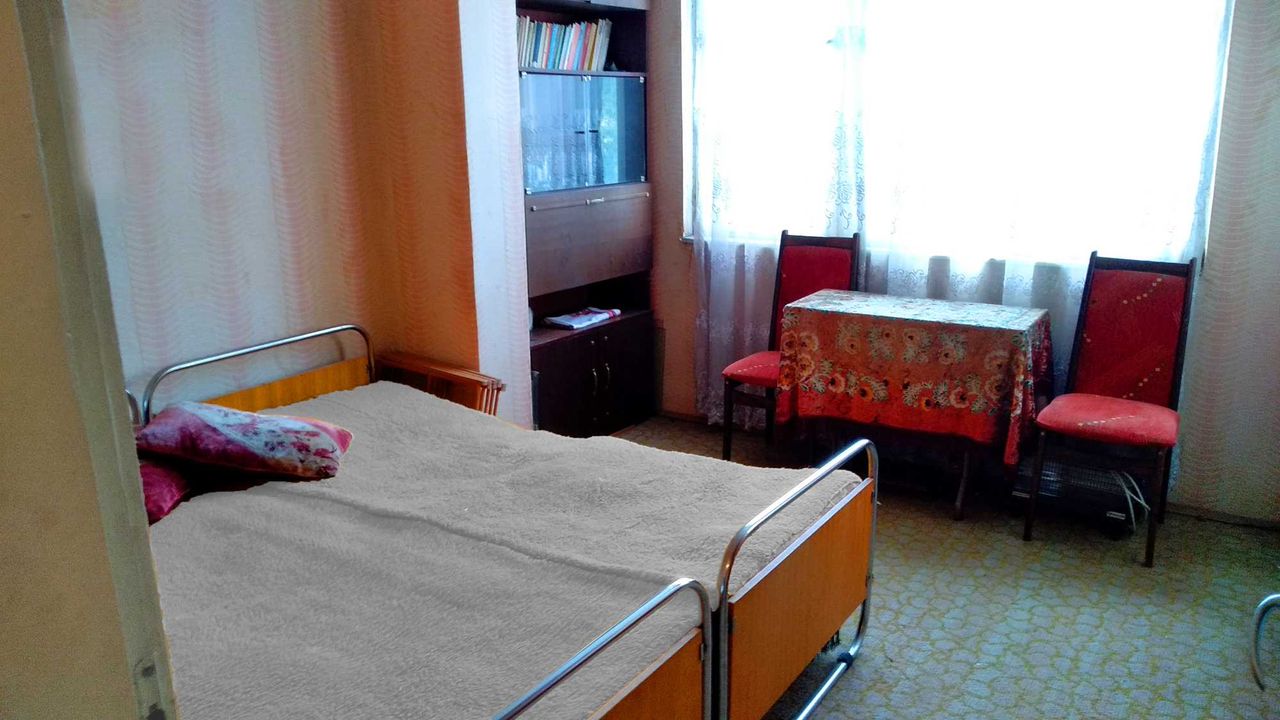 Продава се Тристаен апартамент в Кърджали, Център - 100 кв.м за 990 €/кв.м - Снимка #13