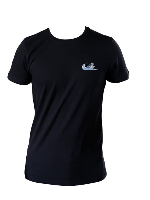 Vând tricou Nike x Pokemon