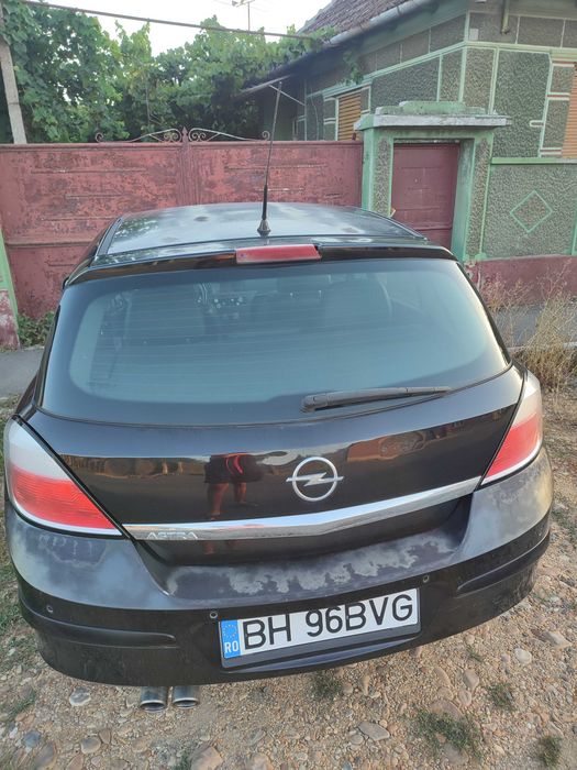 Vând Opel Astra H