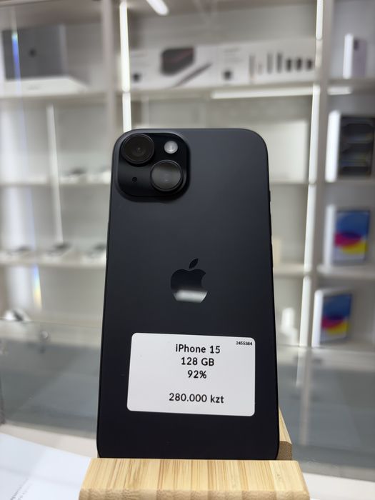 Iphone 15, 128гб емкость аккумулятора 92%