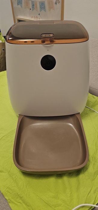 Hrănitor automat pentru câini si pisici cu VIDEO WIFI