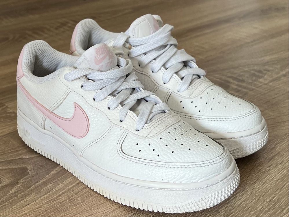 Nike Air Force 1 Low.. marime 35,5