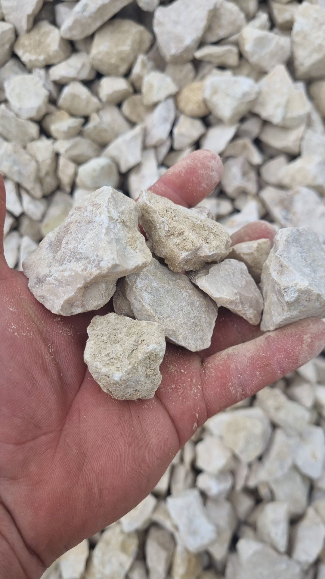 Piatra calcar pamant chisai nisip mărgăritar asfalt frezat granit .