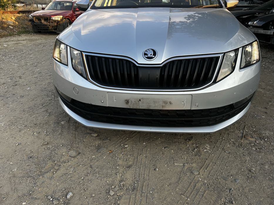 Ușă stânga față Skoda Octavia 3 Facelift