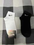 sosete nike albe si negre