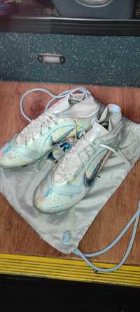 Професионални футболни обувки Nike Mercurial