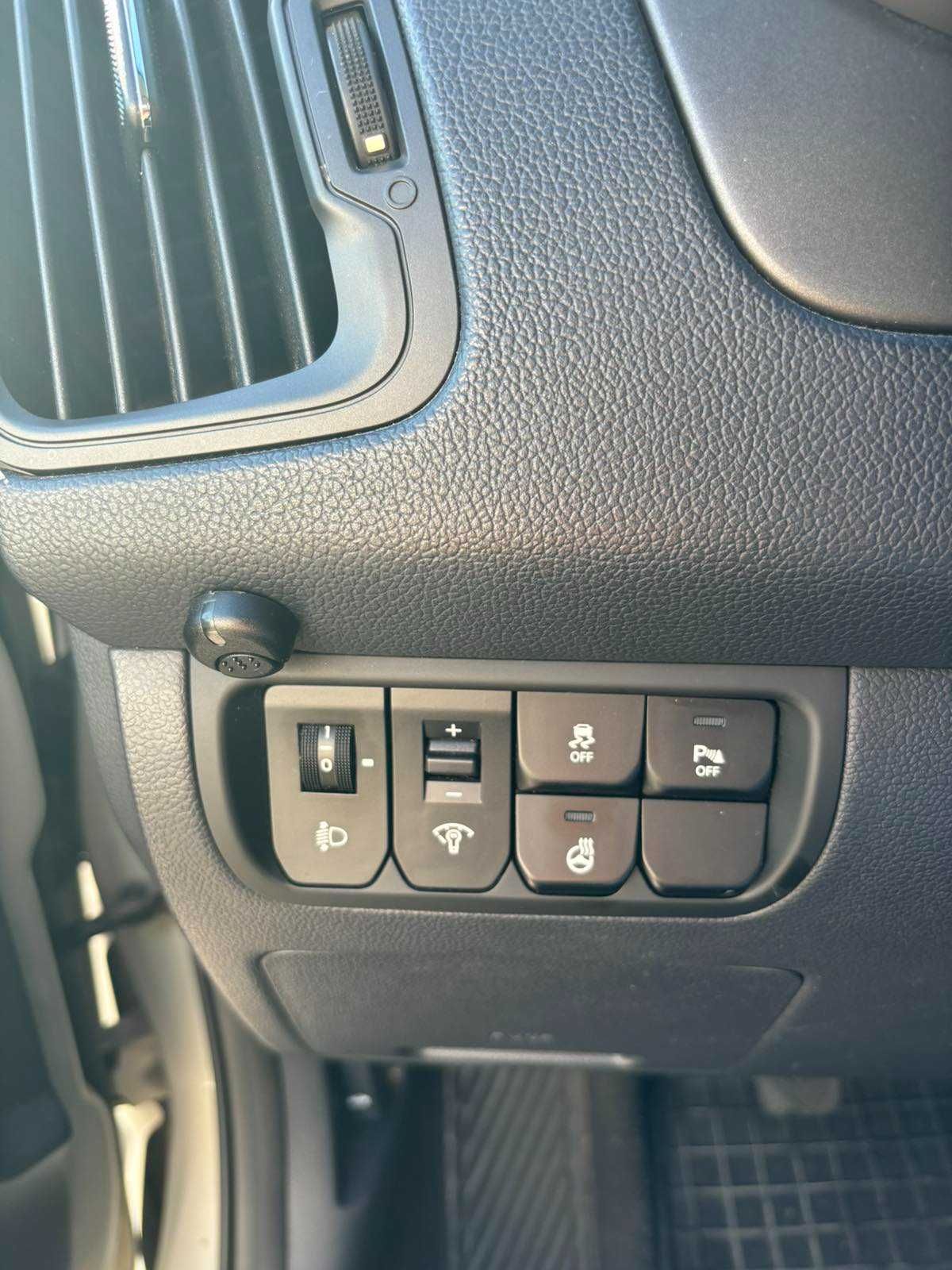 Kia Rio 1.4, 90 hp. 6 скорости