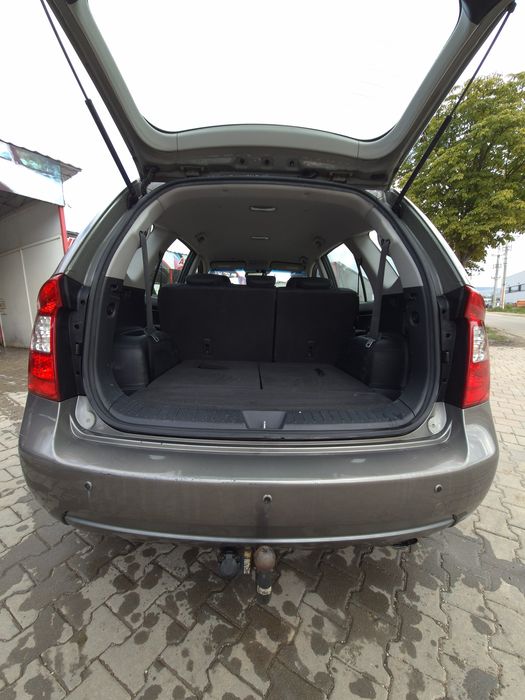 Vand Kia carens 1.6