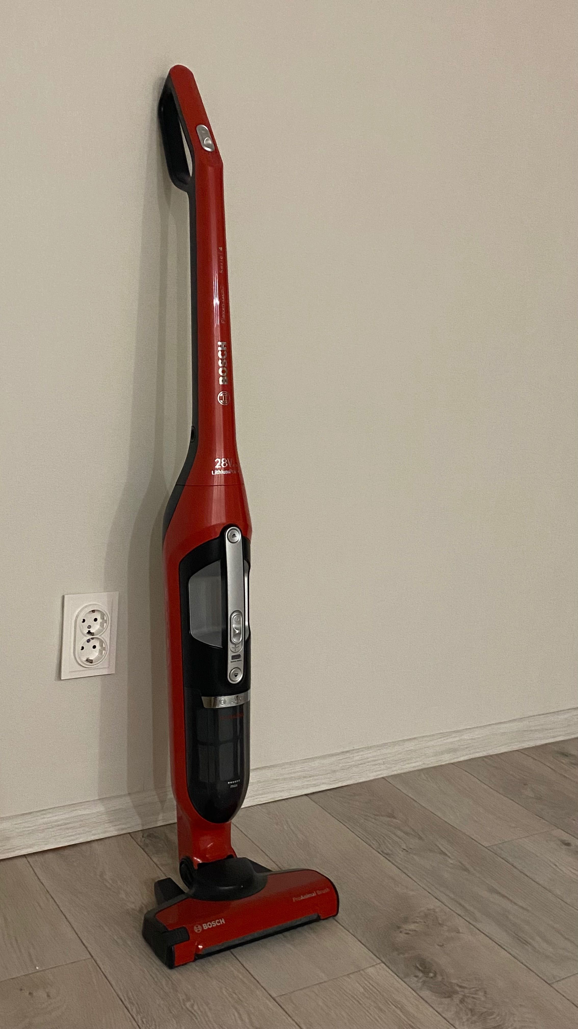 Продам пылесос bosch срочно ТОРГ
