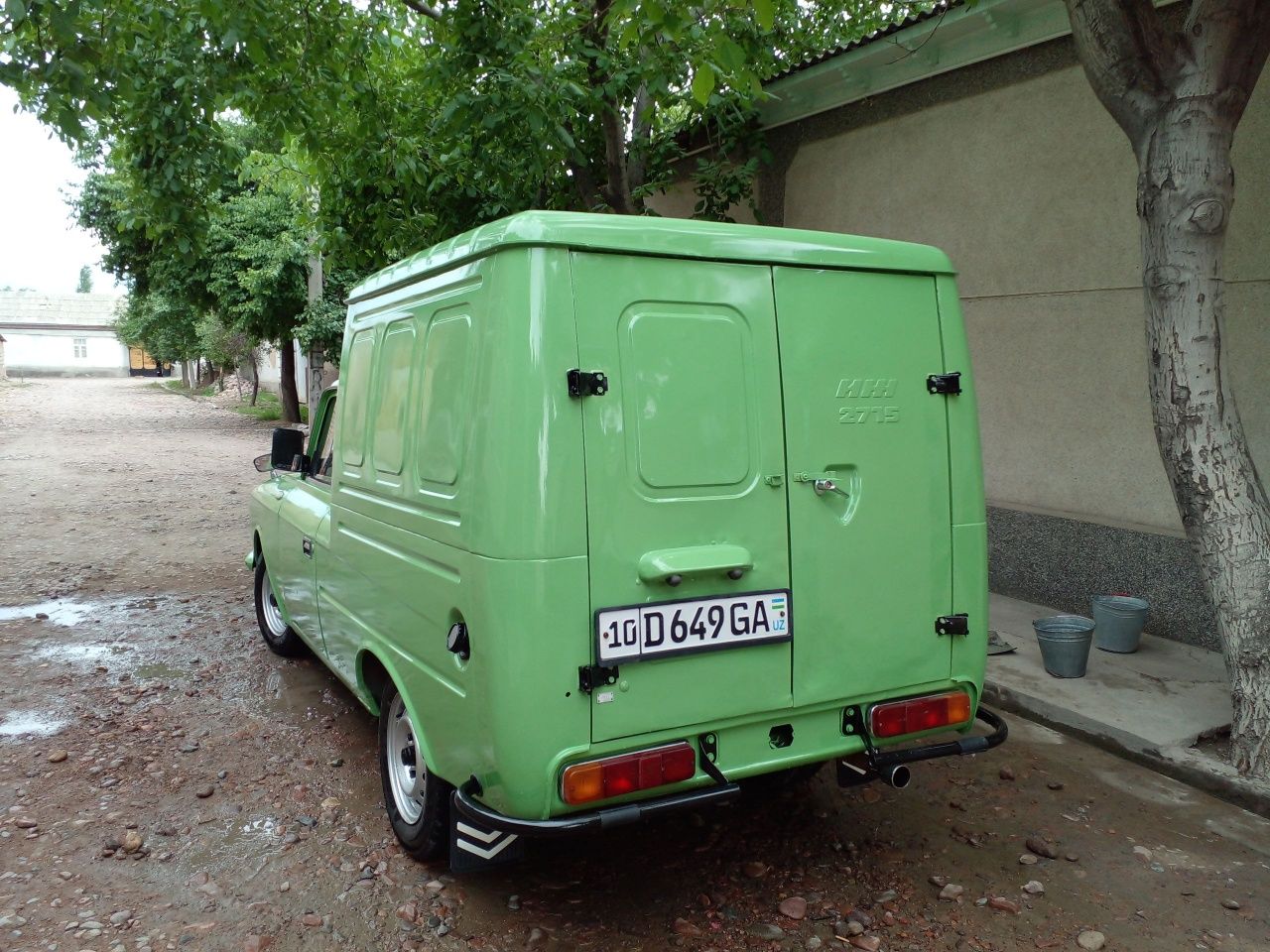 Автомашина москович