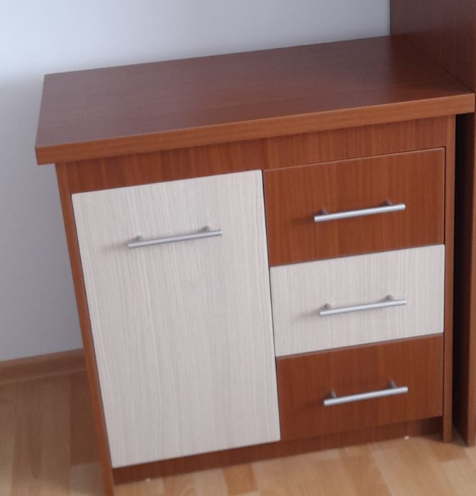 De vanzare mobila living + 2 dormitoare