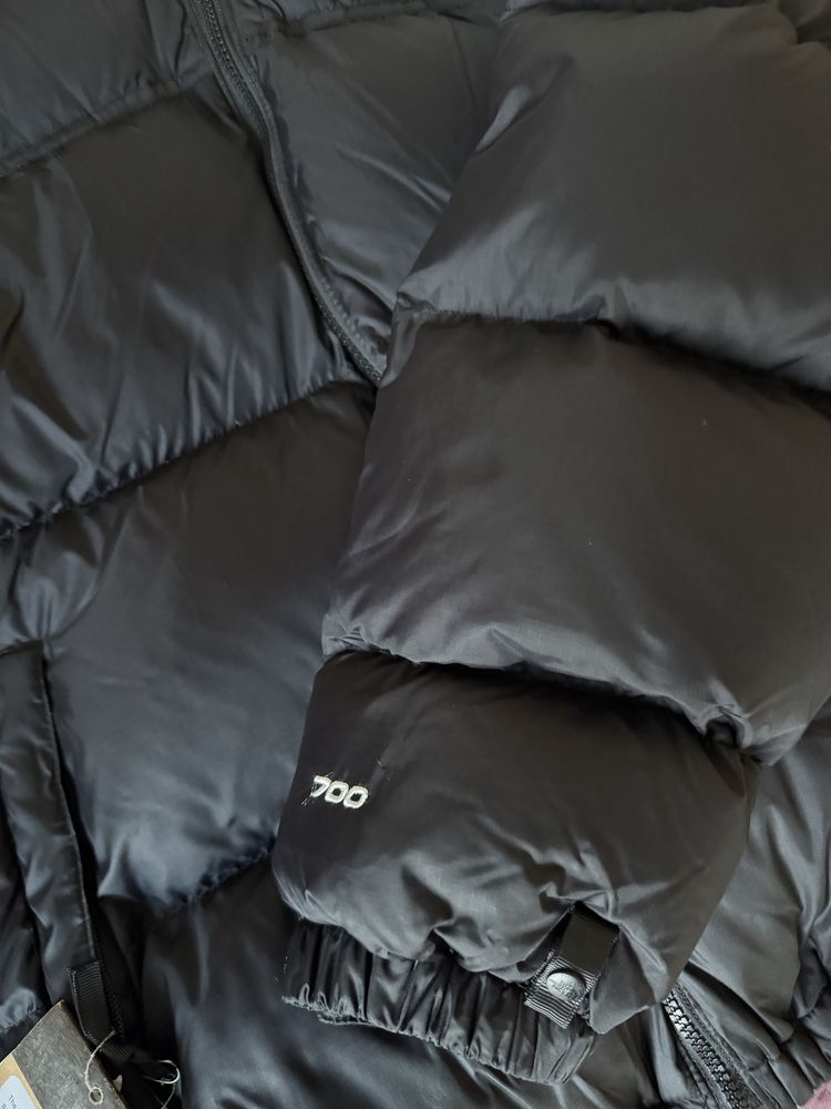 Продава се яке The North Face 1996 Retro Nuptse(оргинално с етикет
