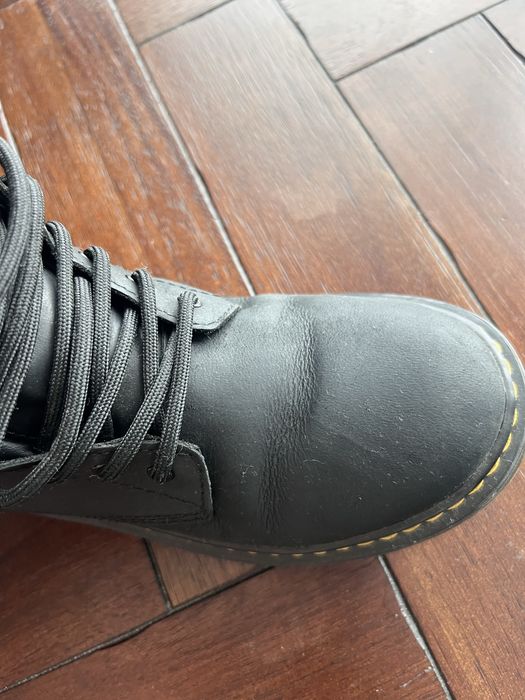 Ghete Dr Marten din piele naturala in stare foare buna